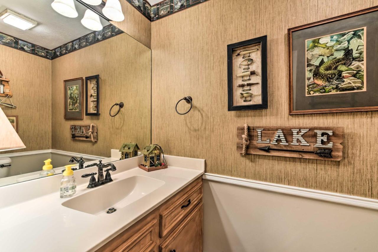 Quiet Lake Conroe Townhome With 2 Boat Slips! Willis Luaran gambar