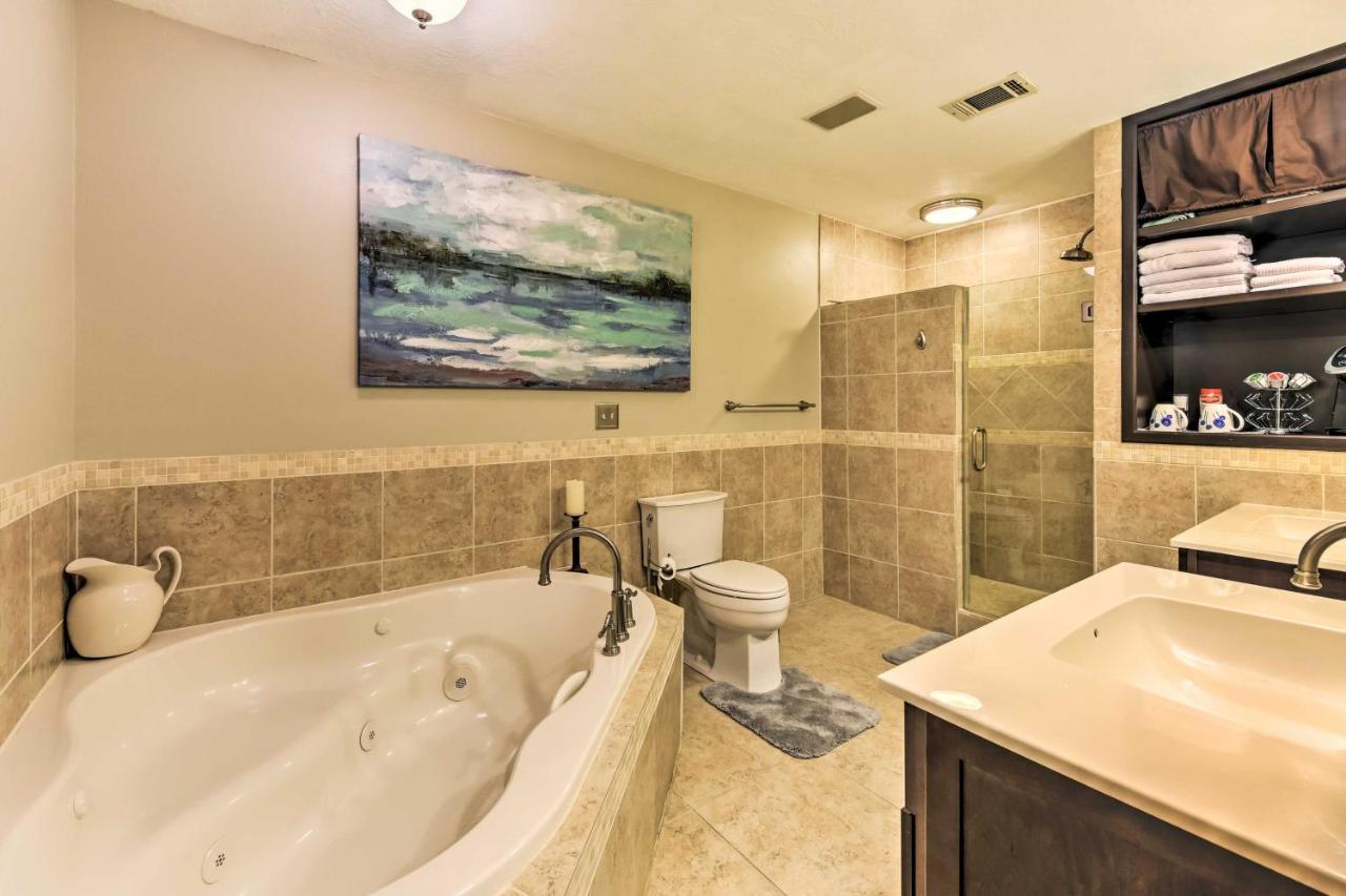 Quiet Lake Conroe Townhome With 2 Boat Slips! Willis Luaran gambar