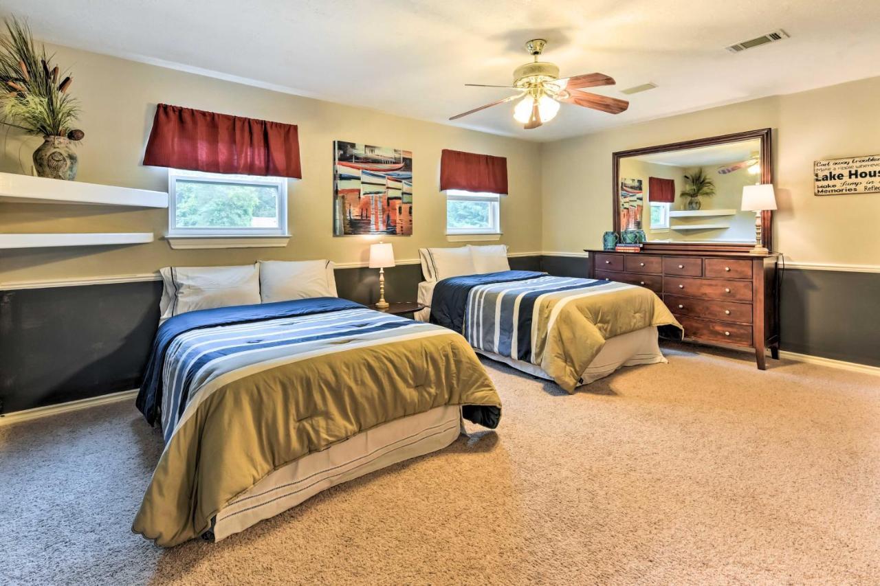 Quiet Lake Conroe Townhome With 2 Boat Slips! Willis Luaran gambar
