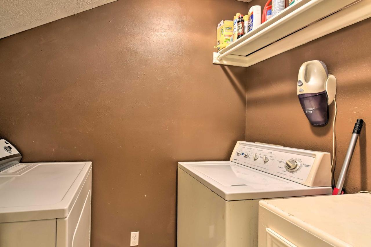 Quiet Lake Conroe Townhome With 2 Boat Slips! Willis Luaran gambar